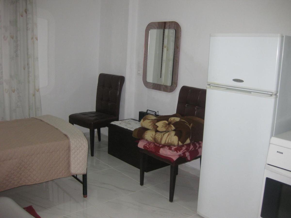 Sissy Apartments By The Sea Nikiana Extérieur photo
