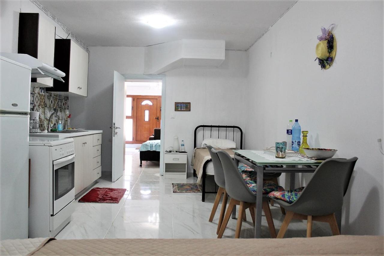Sissy Apartments By The Sea Nikiana Extérieur photo