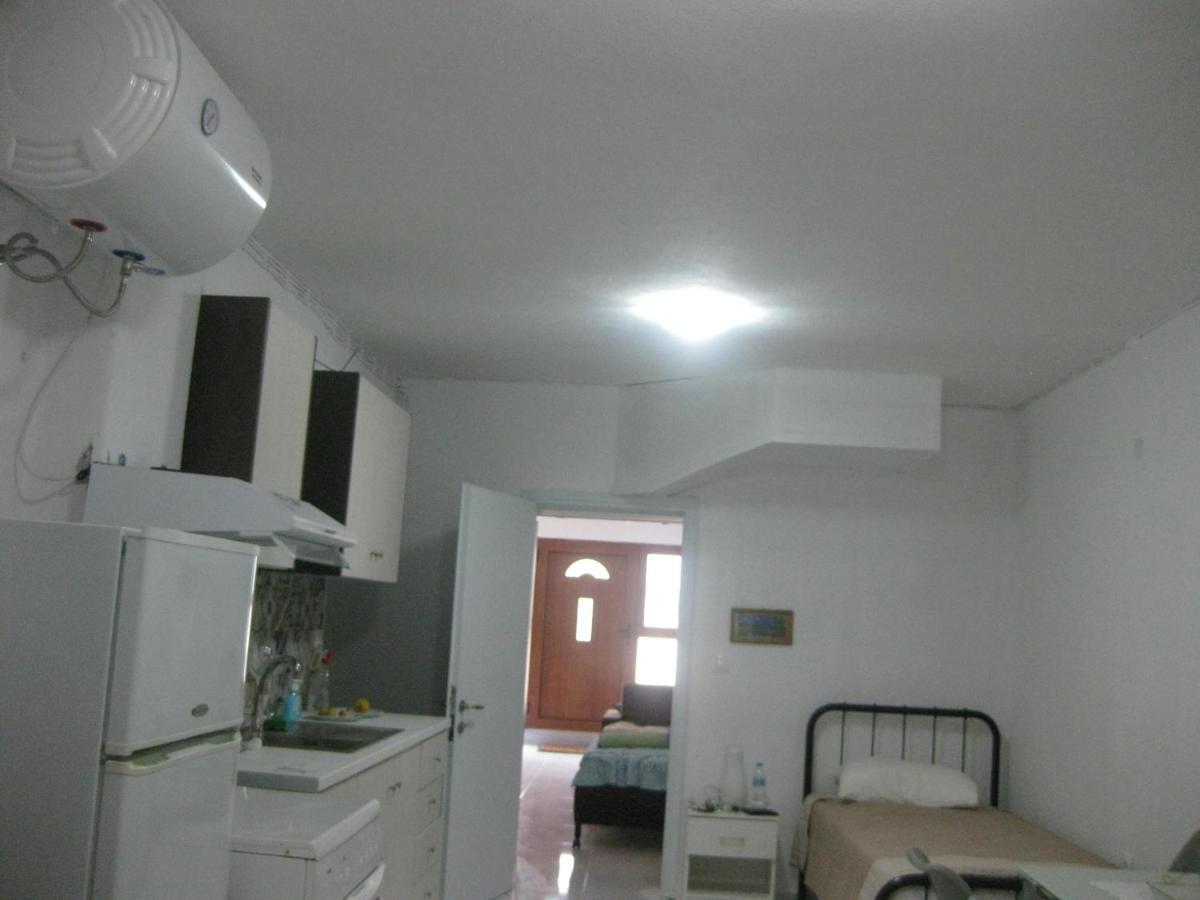 Sissy Apartments By The Sea Nikiana Extérieur photo