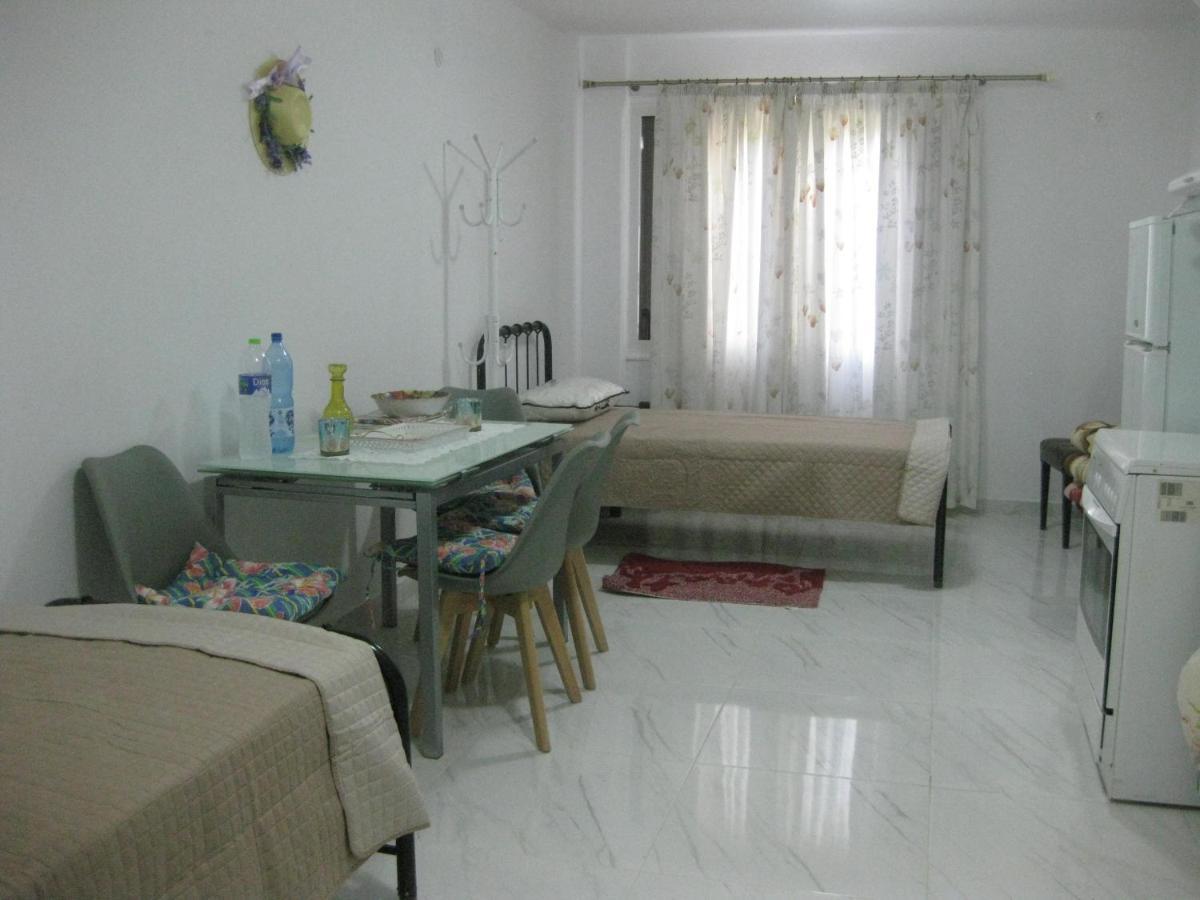 Sissy Apartments By The Sea Nikiana Extérieur photo