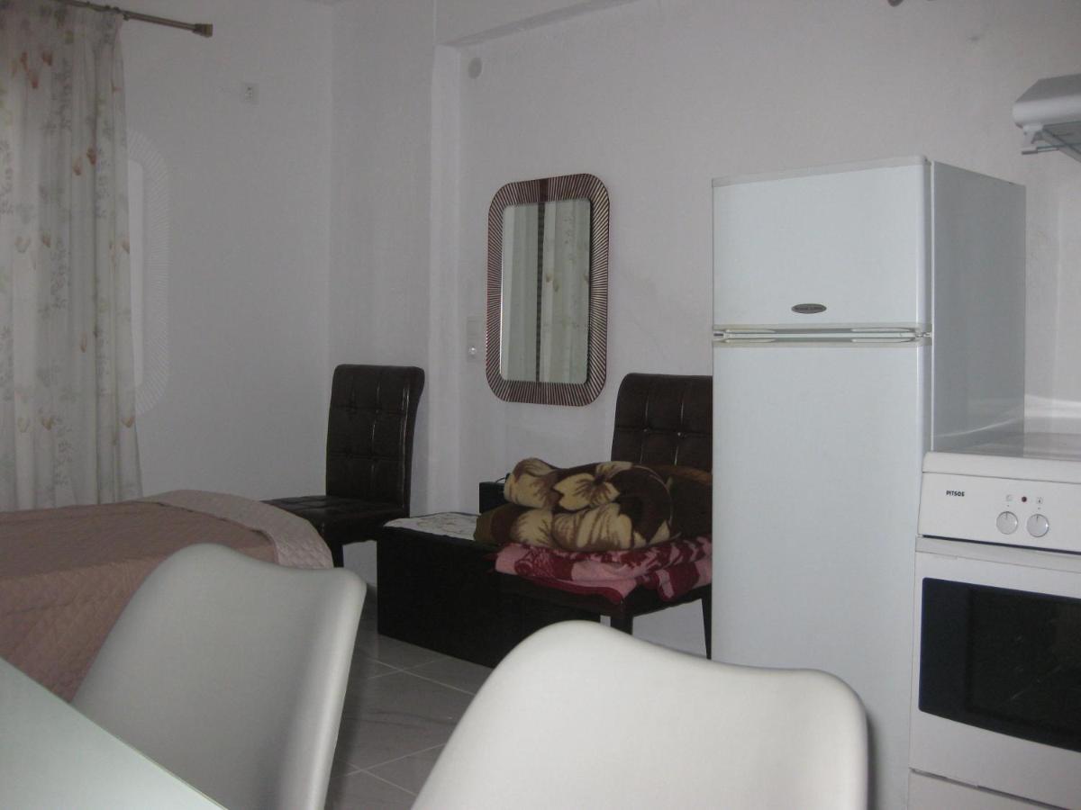 Sissy Apartments By The Sea Nikiana Extérieur photo