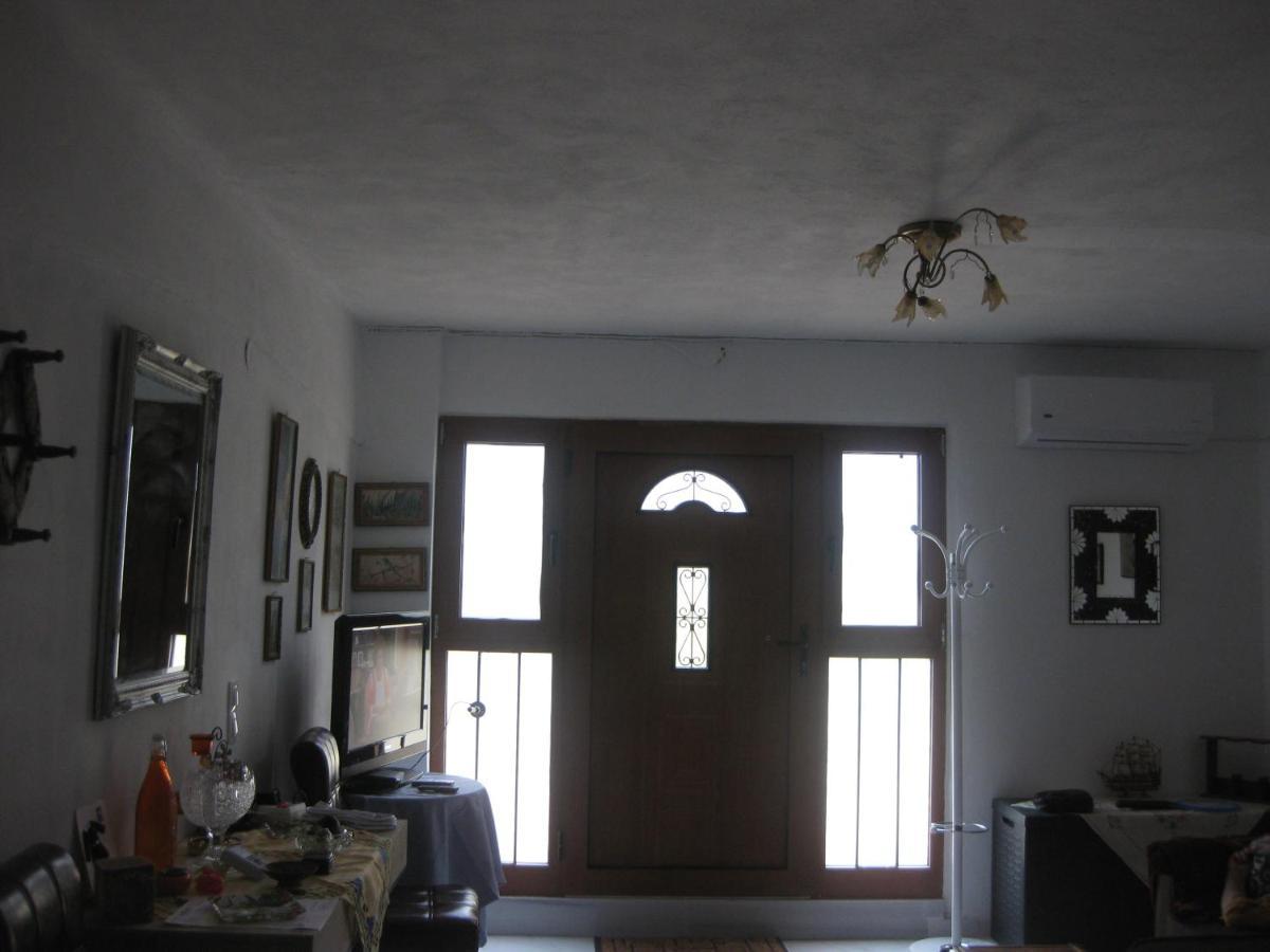 Sissy Apartments By The Sea Nikiana Extérieur photo