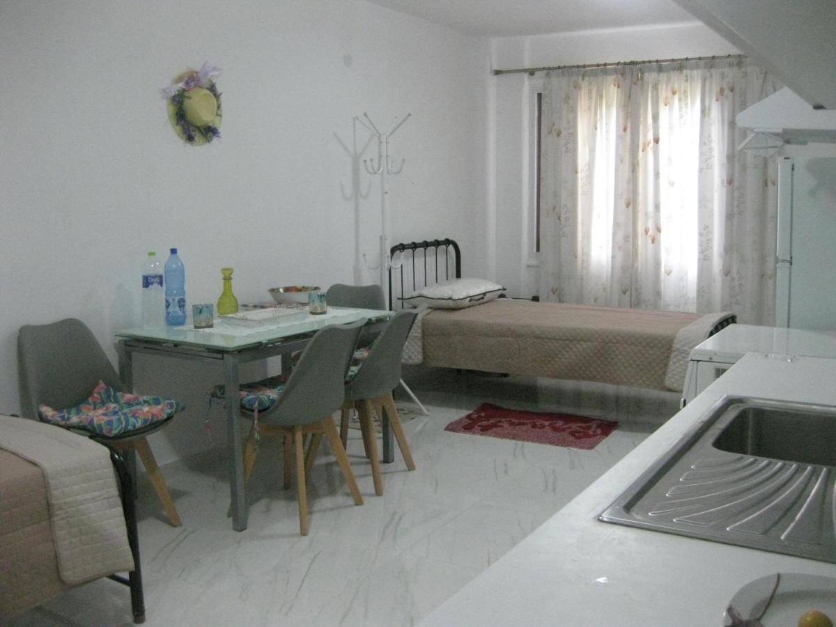 Sissy Apartments By The Sea Nikiana Extérieur photo