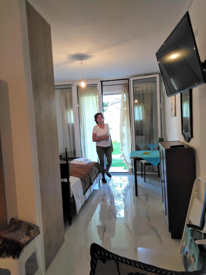 Sissy Apartments By The Sea Nikiana Extérieur photo