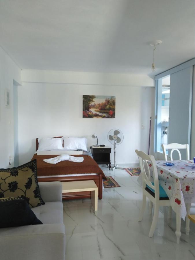 Sissy Apartments By The Sea Nikiana Extérieur photo